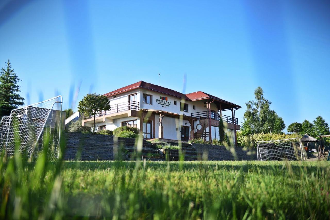 Bed and Breakfast Horizont Panzio Odorheiu Secuiesc Exterior foto