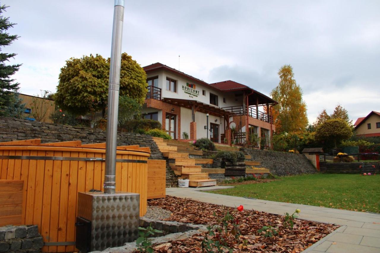 Bed and Breakfast Horizont Panzio Odorheiu Secuiesc Exterior foto